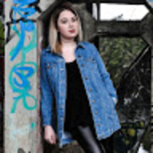 Meet your Posher, Dani